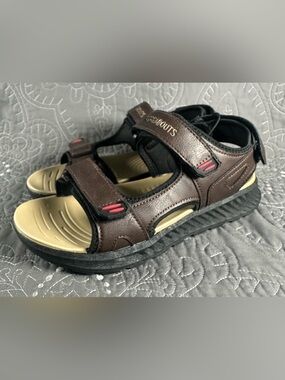 Thereabouts Big Boys Brown Gulf Strap Sandals NWT Size Big Boys 5